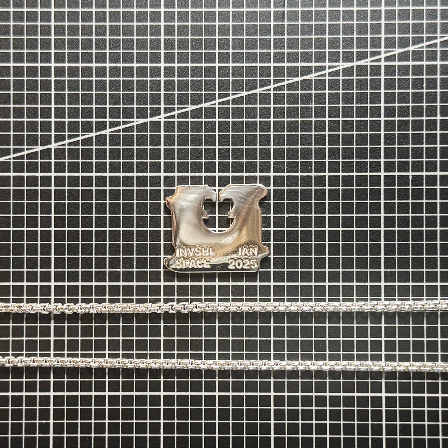 Silver Bread Tab: INVSBL SPACE 2025